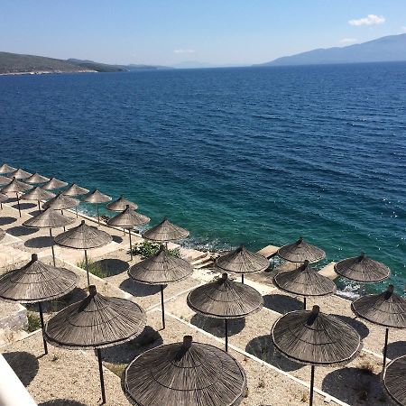 Berti Apartments Sarandë Exteriör bild
