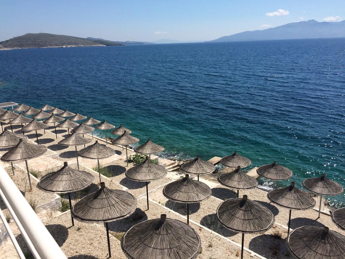Berti Apartments Sarandë Exteriör bild